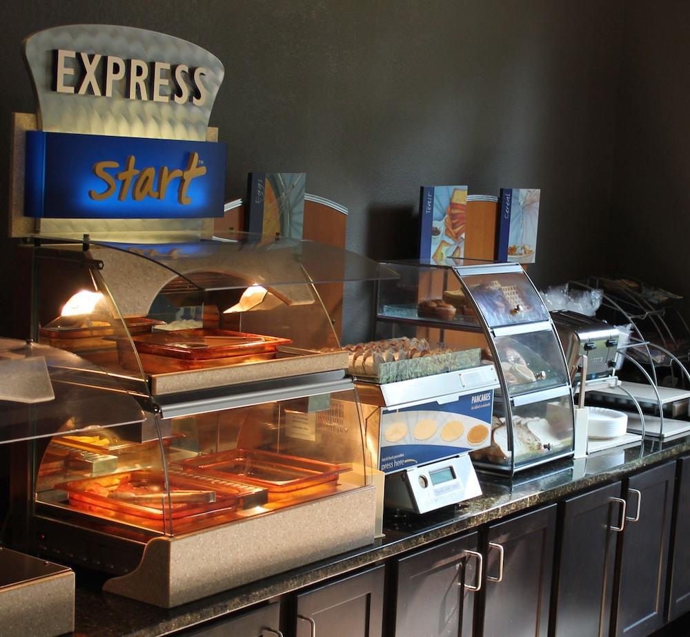 Holiday Inn Express & Suites Ripley By Ihg Exteriör bild
