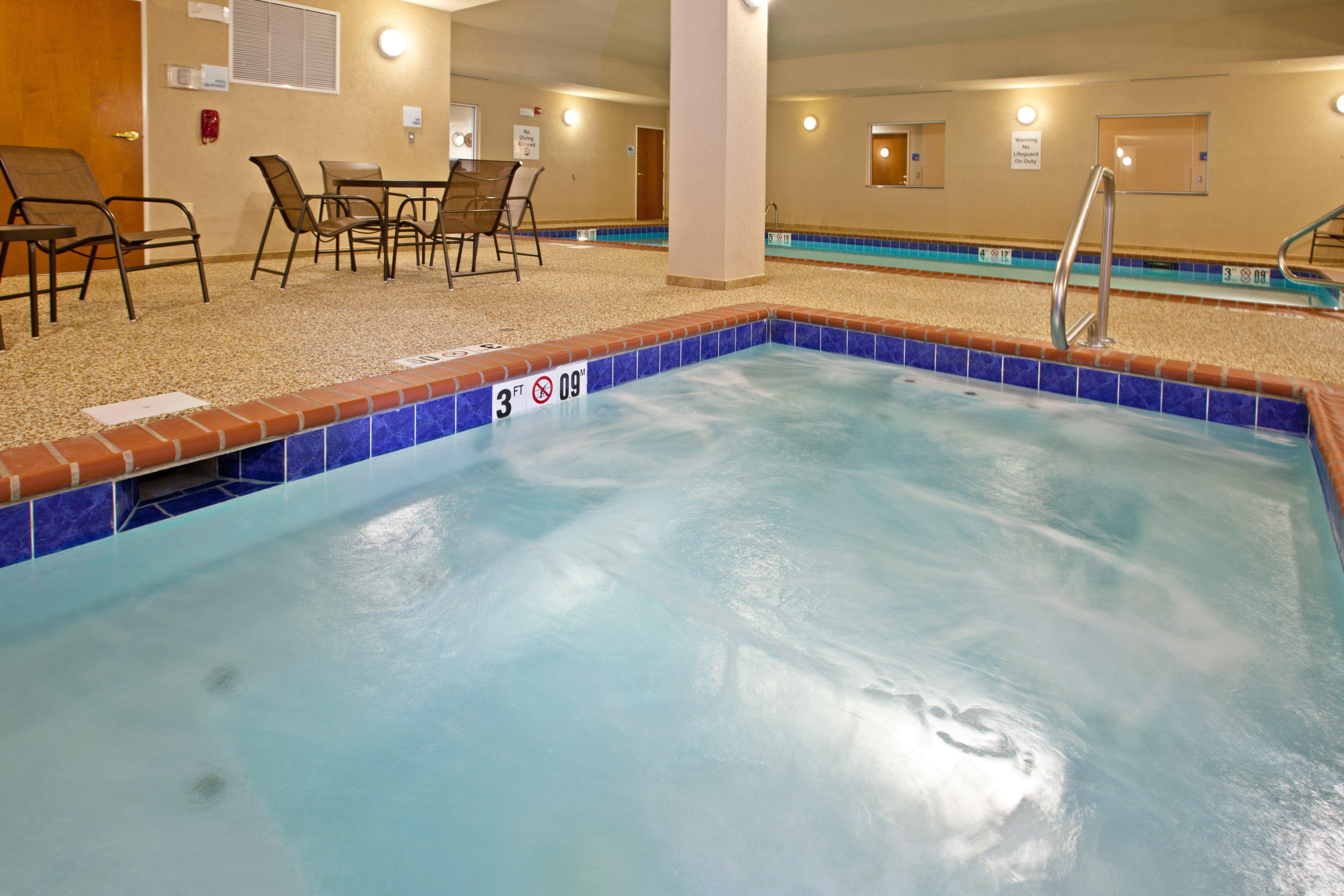 Holiday Inn Express & Suites Ripley By Ihg Exteriör bild