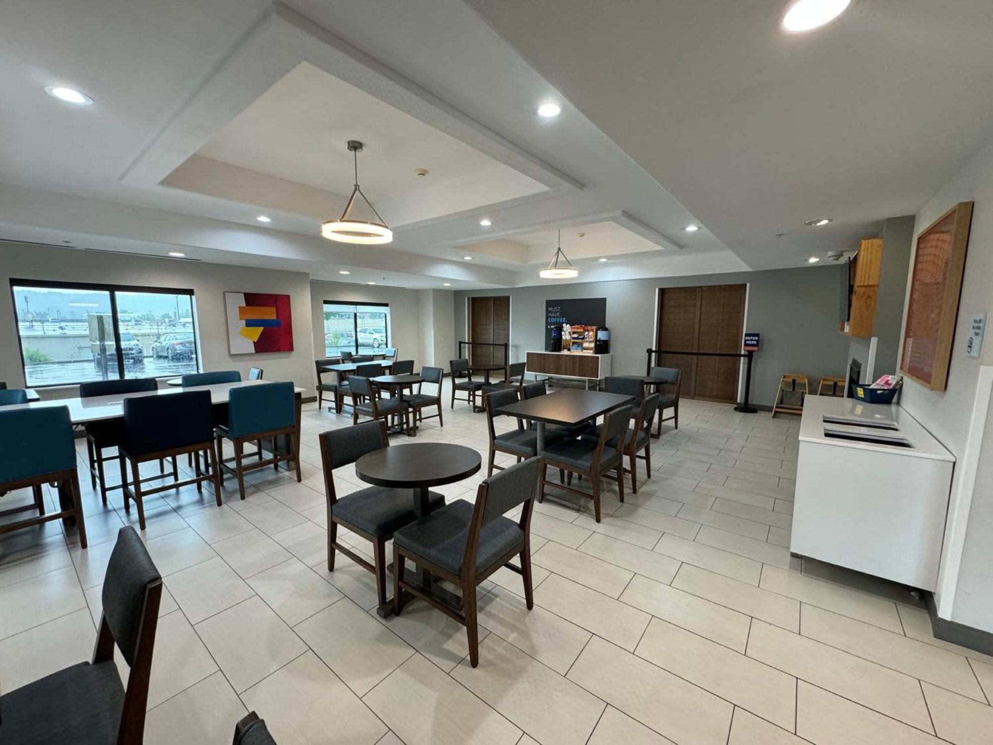 Holiday Inn Express & Suites Ripley By Ihg Exteriör bild