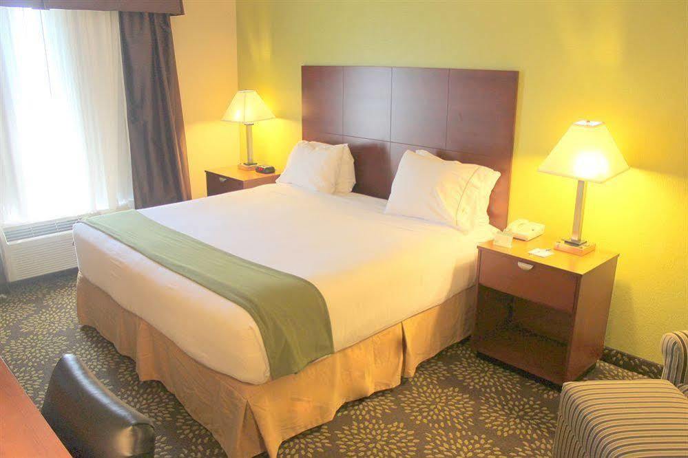 Holiday Inn Express & Suites Ripley By Ihg Exteriör bild