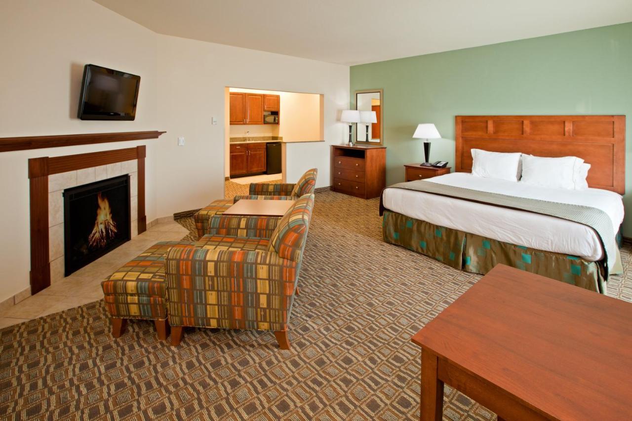 Holiday Inn Express & Suites Ripley By Ihg Exteriör bild